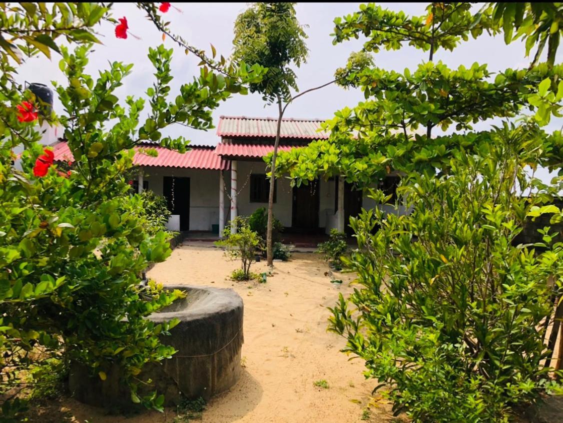 Golden Rich Hotel Arugam Bay Luaran gambar